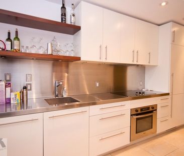 Loft in Downtown Vancouver, BC - Photo 2