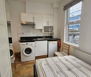 Studio to rent - Photo 3