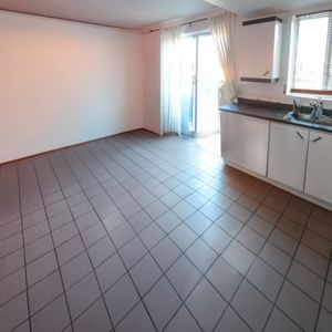 Grand 5 1/2 Lumineux Sur 2 étages - Photo 2