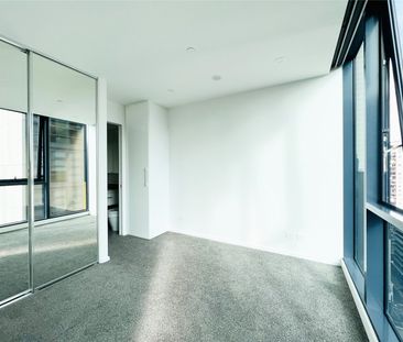 1702/560 Lonsdale Street - Photo 5