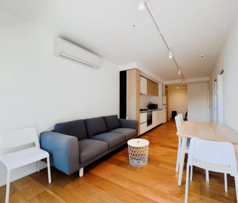 1 bed 1 bath - Photo 1