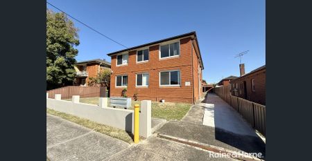 Spacious 2 Bedroom Apartment!! - Photo 4