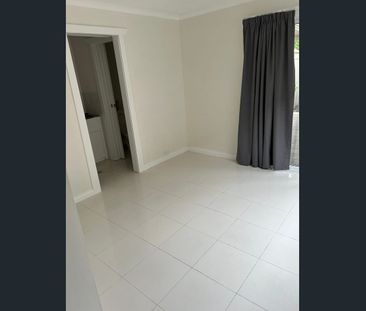 Spacious Villa for rent ideal for family, students, or office use, ... - Photo 4