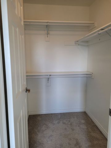 For Lease - 7770 Hanniwell Street, Niagara Falls, Ontario - Photo 4