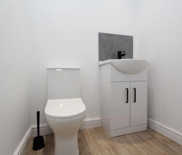 Studio to rent - Photo 6