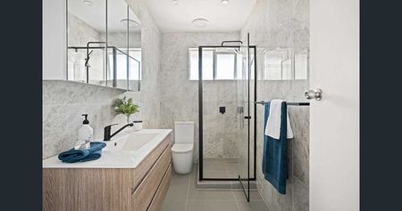 Contemporary charm in a convenient location - Photo 4