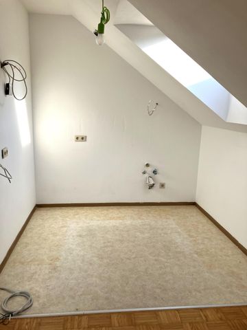 Schöne 3-Zimmer Wohnung im Dachgeschoß - Foto 5