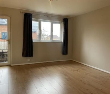 2 bedroom maisonette to rent - Photo 3