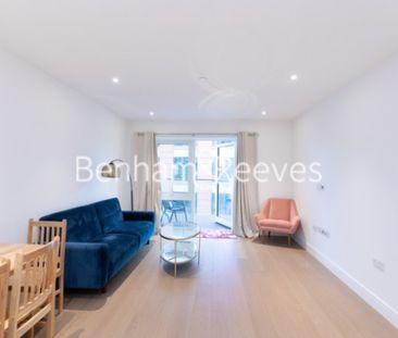 2 Bedroom flat to rent in Faulkner House, Tierney Lane, W6 - Photo 1