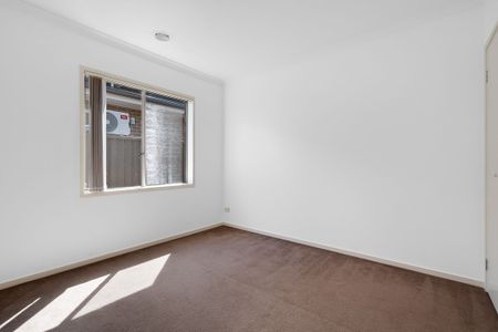 Lakeside Family Living - Photo 3