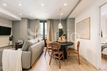 Barcelona Capital, Catalonia 08003 - Photo 4