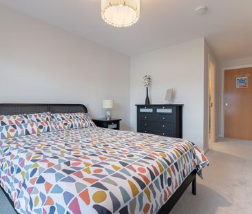 3 bedroom apartment to rent - Photo 3