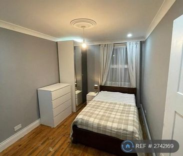 1 bedroom in a house share to rent - Photo 3