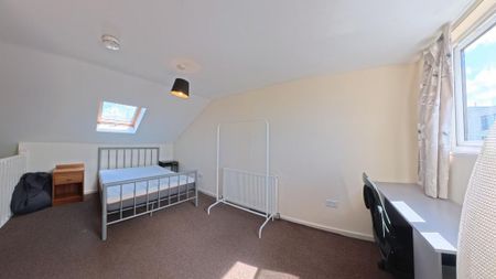 5 bedroom terraced house to rent - Photo 5