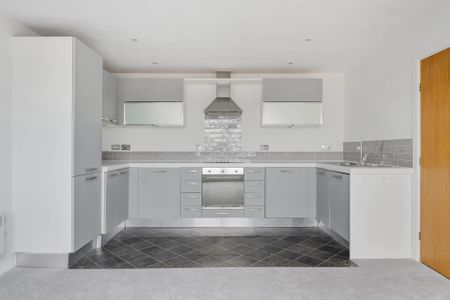 Capitol Square, Epsom - Photo 4