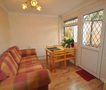 3 bedroom terraced house to rent - Photo 5