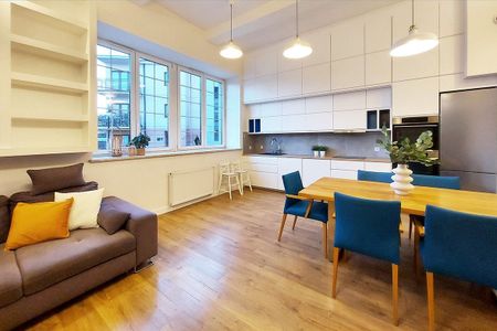 Klimatyczne, wysokie 3 pokoje z antresolą 76.6 m² - Фото 2