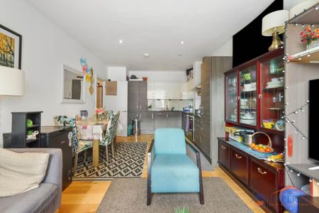 2 bedroom flat to rent - Photo 4