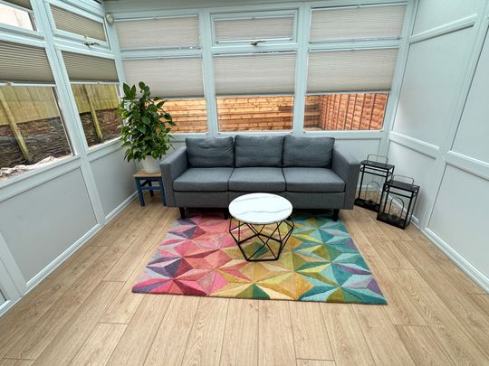 Luxury Rooms in Northeast Bristol - Shared Room 3 - Photo 1