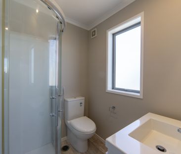 Convenient All inclusive 1-Bedroom with Ensuite - Walking Distance ... - Photo 1