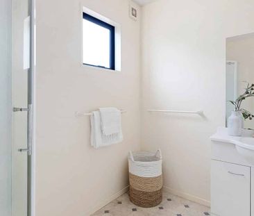 Sunny One Bedroom Apartment in Richmond - Photo 5