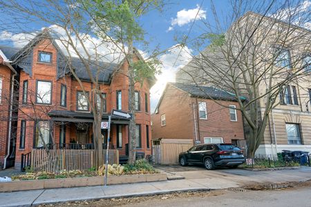 For Lease - 87 Oxford Street Unit# Upper, Toronto, Ontario - Photo 2