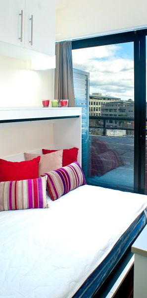 Partially furnished apartments - Photo 1