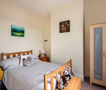 3 bedroom terraced house to rent - Photo 5