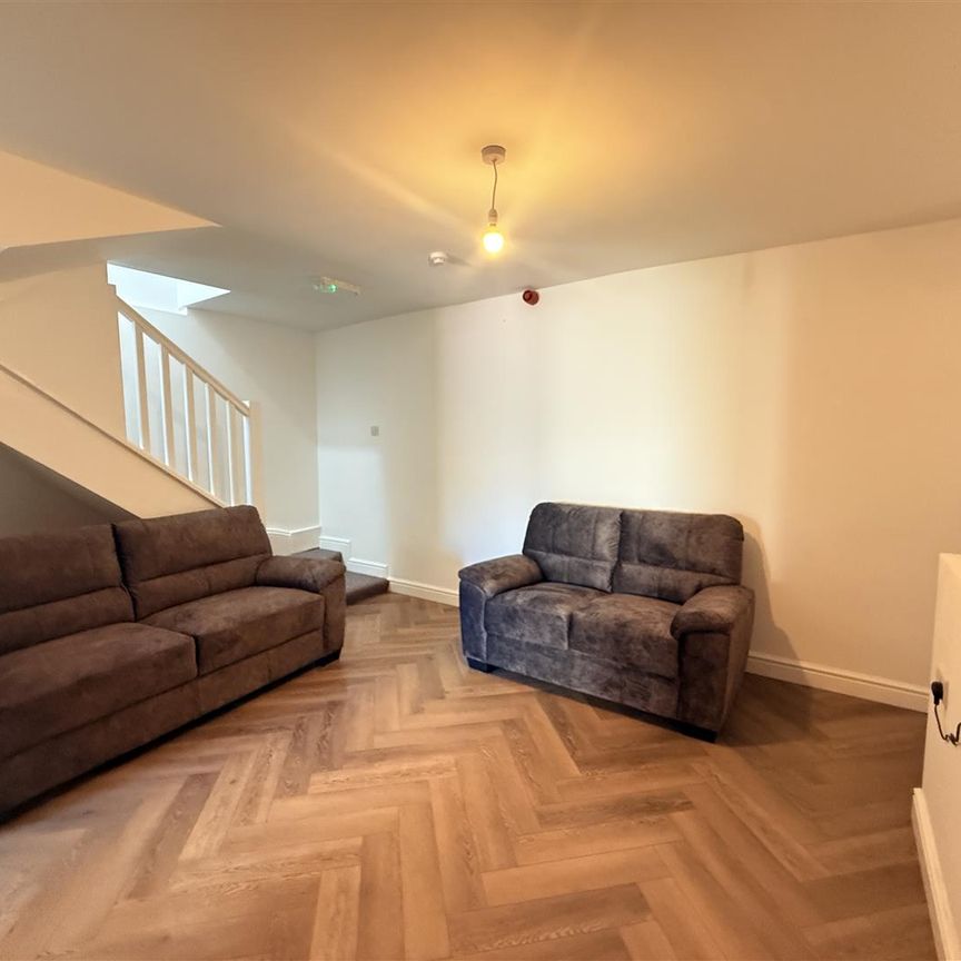 53 High Street - Photo 1