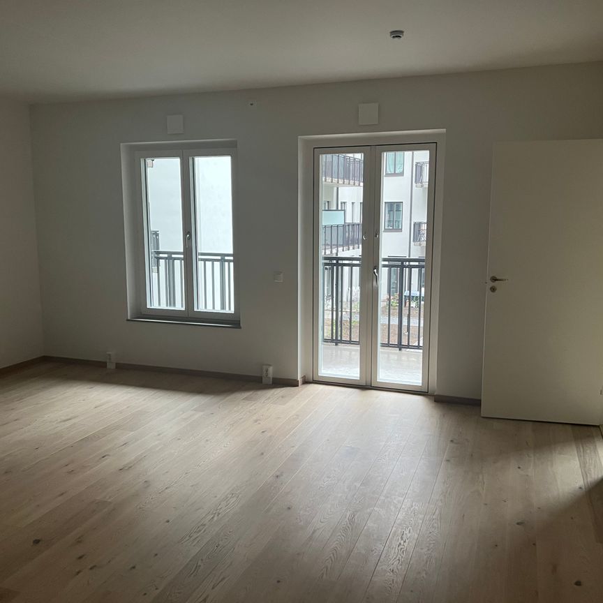 Värmdövägen, Nacka - Photo 1