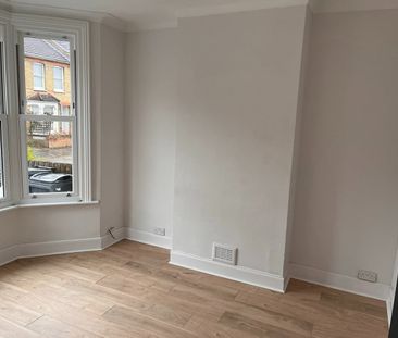 2 Bed Terraced House, Lebanon Road, CR0 - Photo 1