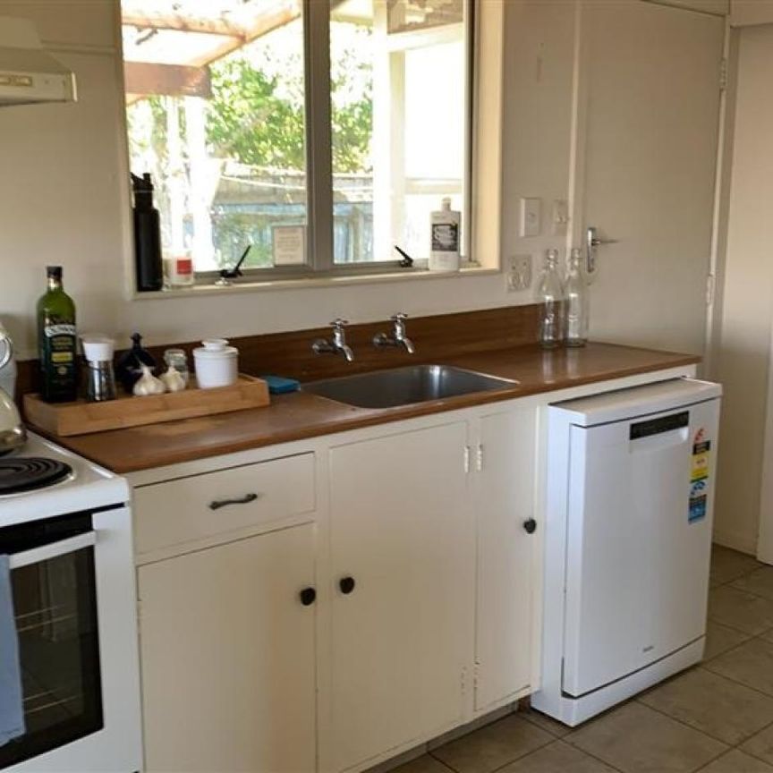 3 Bedroom home in Richmond - Photo 1