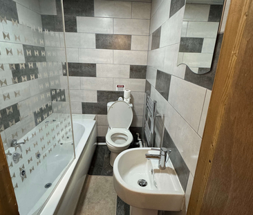 All Professional House Share - Bills Included - Harriet Street Room 9 - Photo 5