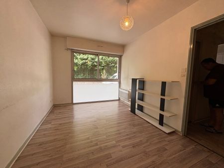 Location Appartement 1 pièce 27m² POITIERS 86000 - Photo 5