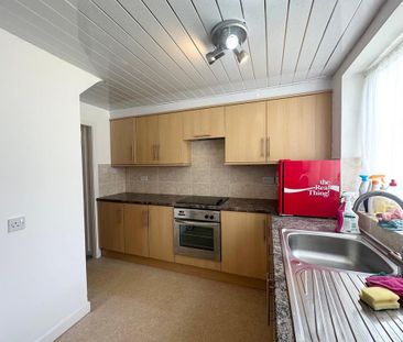 3 bedroom detached house to rent - Photo 4