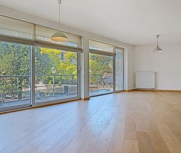 Appartement te huur in Ukkel voor € 1.150 met 1 slaapkamer - Foto 4