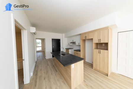 585 St-Bonaventure - Photo 3