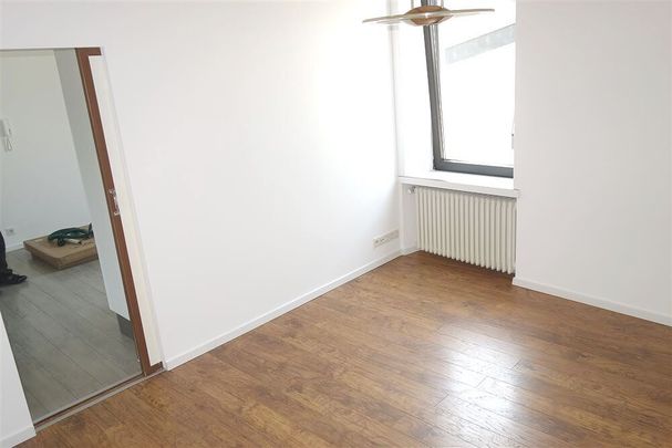 Helle 3-Zimmer-Altbauwohnung mit hoher Deckenhöhe in zentraler Lage von Trier-Süd - Photo 1