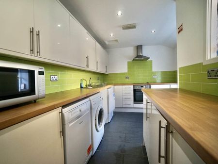 1 Edge Hill - Photo 3