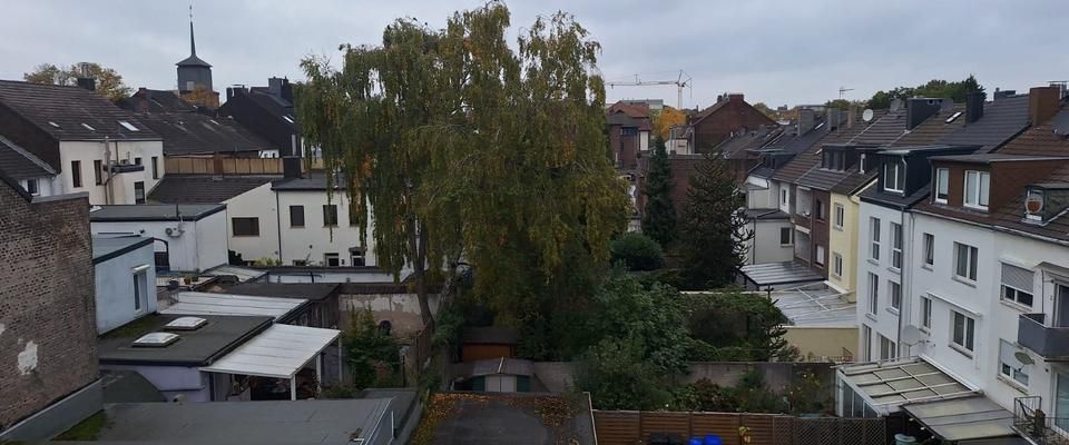 Charmante 2-Zimmer-Dachgeschosswohnung in zentraler Lage – Turmst - Photo 1