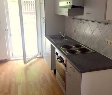 Stadtrand-Lage im Grünen: nette 2 Zimmer Wohnung mit Terrasse + Gar... - Photo 4