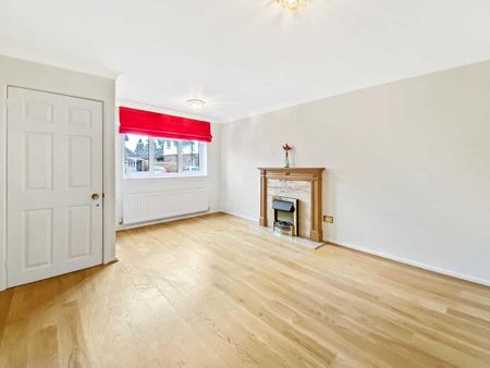 3 bedroom semi-detached house to rent - Photo 2