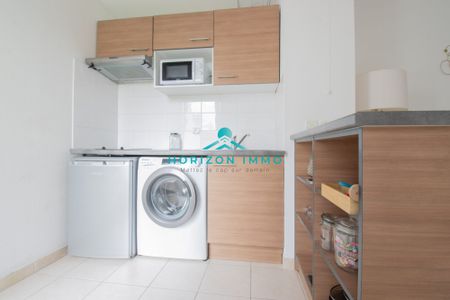 Location Appartement 2 pièces 45m² ST LAURENT DU VAR 06700 - Photo 3