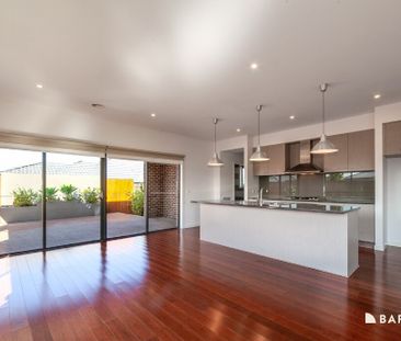 Spacious Family Home - Photo 6