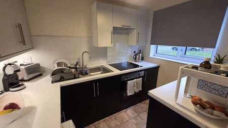 Darwin Close, Taunton, TA2 - Photo 5