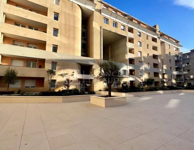 Location Appartement - Photo 1