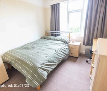 13 Ingleborough Avenue - Photo 5