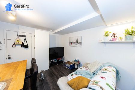 1605 Niverville - Photo 2