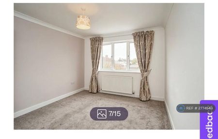 1 bedroom in a house share to rent - Photo 5