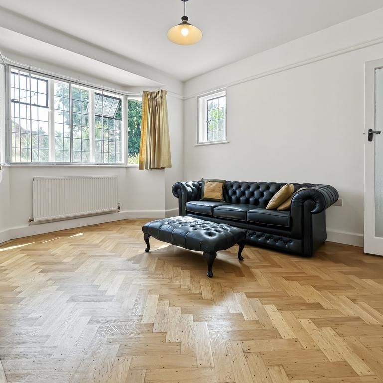 4 bedroom detached house to rent - Photo 1